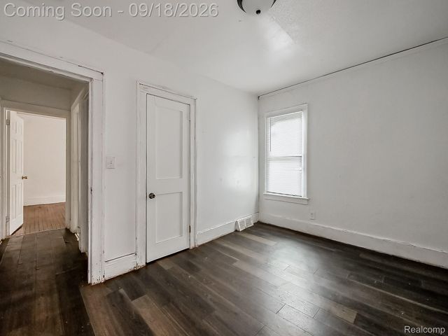 12778 Meyers Road, Detroit, MI 48227