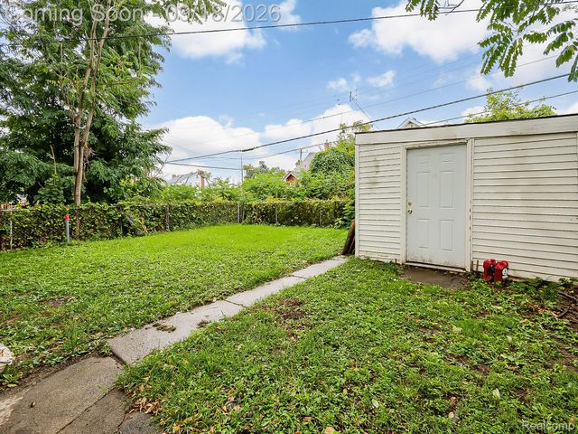 12778 Meyers Road, Detroit, MI 48227