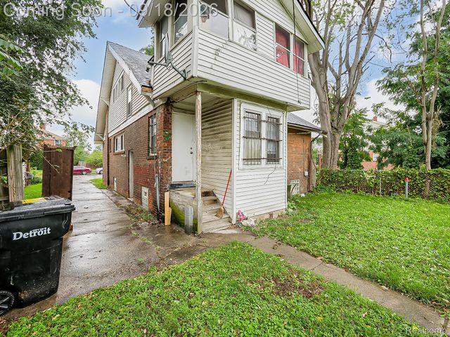 12778 Meyers Road, Detroit, MI 48227