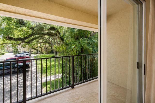 754 NE 90th Street 702, Miami, FL 33138