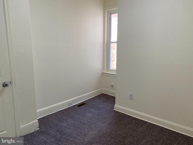 823 N HUTTON ST, Philadelphia, PA 19104