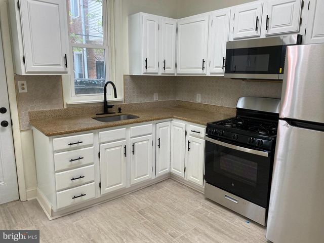 823 N HUTTON ST, Philadelphia, PA 19104