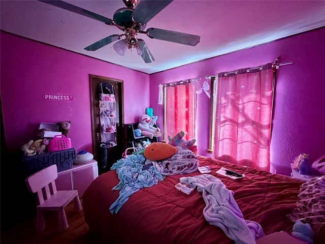 2222 Washington Avenue, Pearland, TX 77581