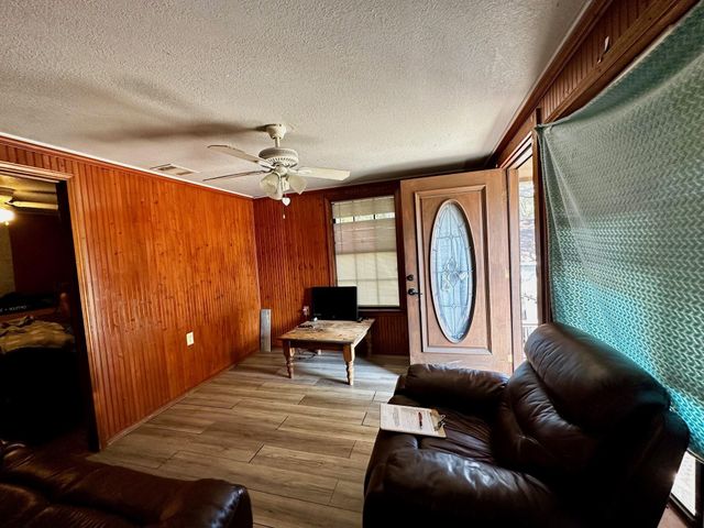 2222 Washington Avenue, Pearland, TX 77581