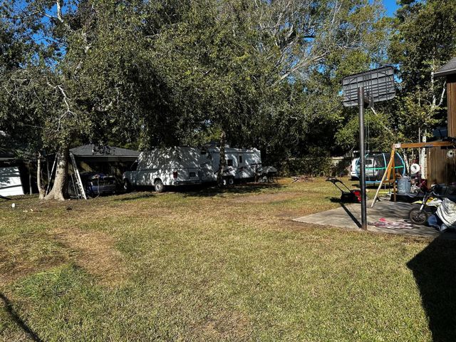 2222 Washington Avenue, Pearland, TX 77581