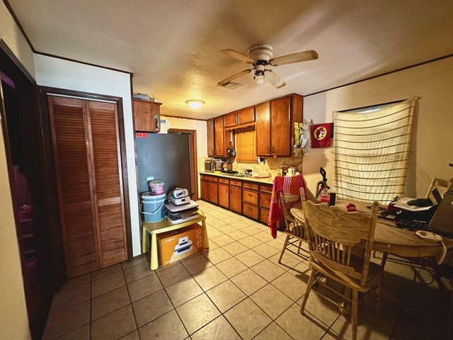 2222 Washington Avenue, Pearland, TX 77581