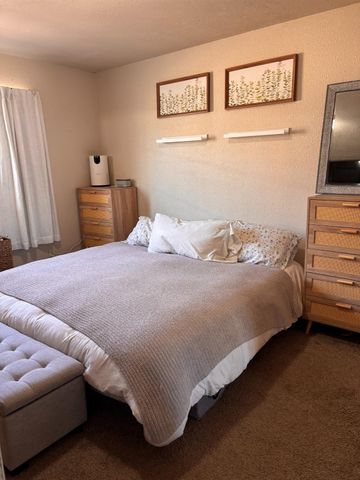 16194 Noel Ln, Lathrop, CA 95330