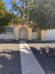 16194 Noel Ln, Lathrop, CA 95330