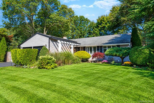 11 Folsom Lane, Coram, NY 11727