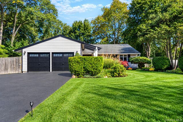 11 Folsom Lane, Coram, NY 11727
