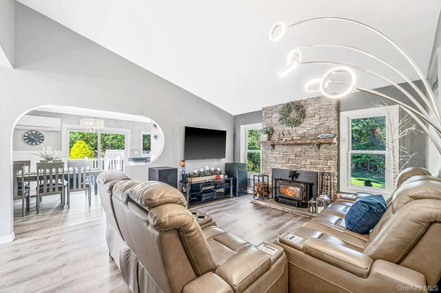 11 Folsom Lane, Coram, NY 11727