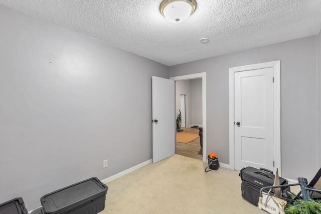 125 Kenwood Avenue, Elkhart, IN 46516