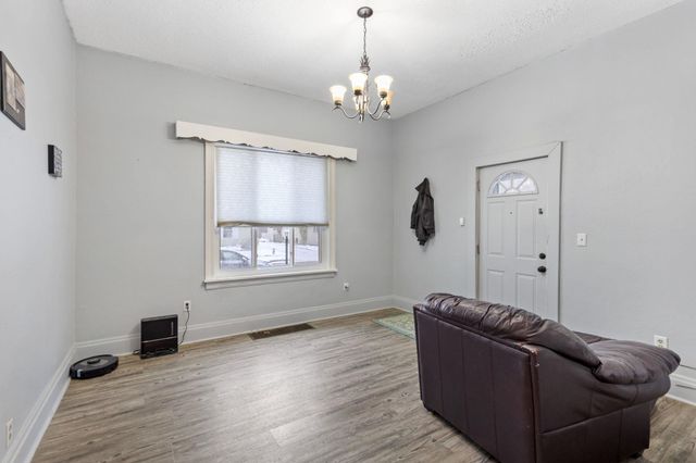 125 Kenwood Avenue, Elkhart, IN 46516