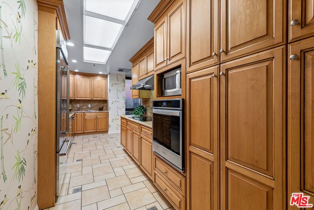 10750 Wilshire Boulevard 1503, Los Angeles, CA 90024