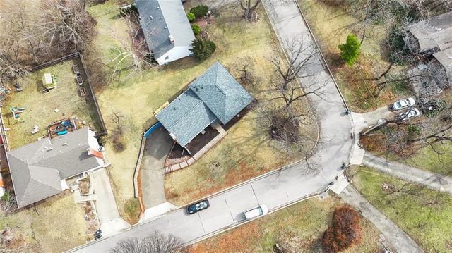 2124 Terrace Road, Lawrence, KS 66049