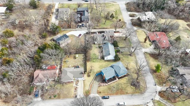 2124 Terrace Road, Lawrence, KS 66049