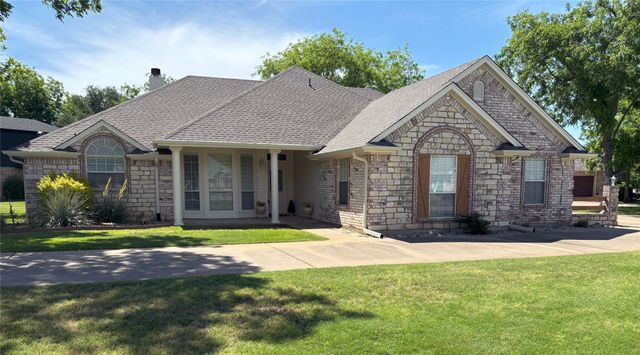 9401 Gimme Court, Granbury, TX 76049