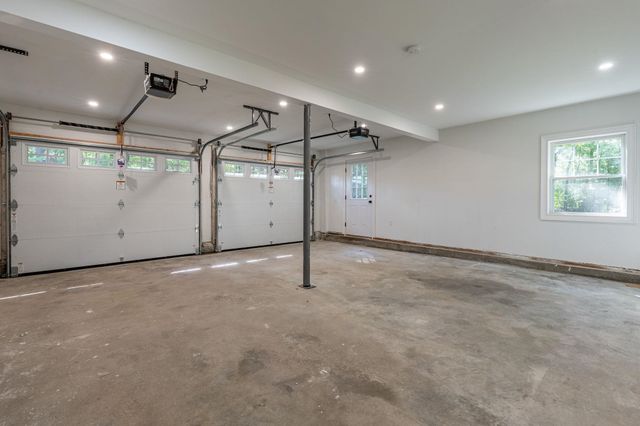 14 Birch Road, North Hampton, NH 03862