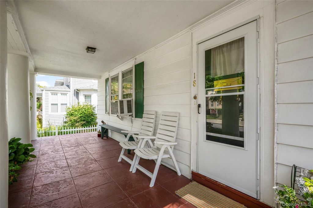 18 Second Avenue, Pelham, NY 10803 — photo 3