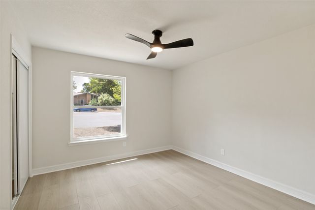 1202 Arizona Avenue, Dallas, TX 75216