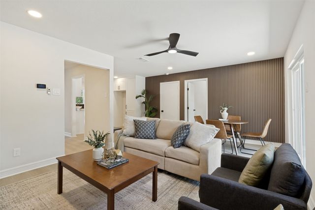 1202 Arizona Avenue, Dallas, TX 75216