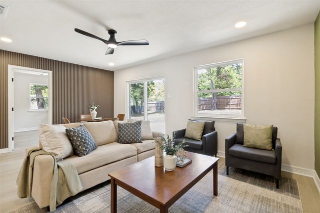 1202 Arizona Avenue, Dallas, TX 75216