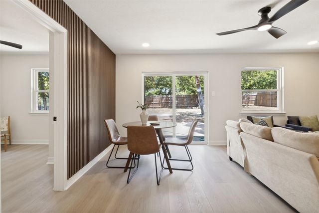 1202 Arizona Avenue, Dallas, TX 75216
