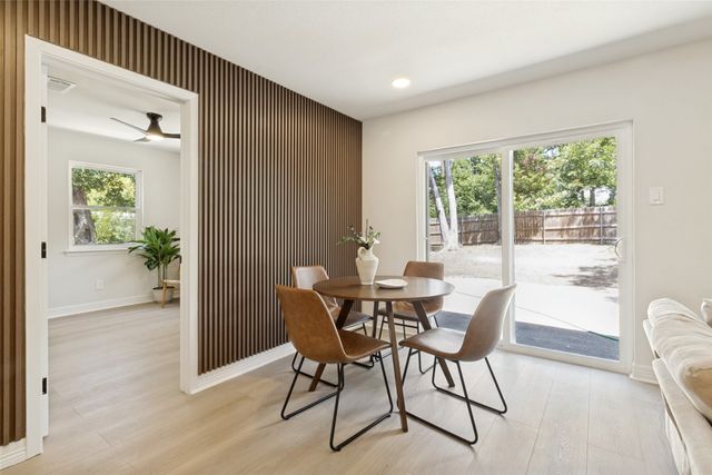 1202 Arizona Avenue, Dallas, TX 75216