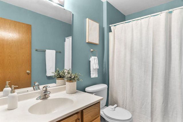 1357 Broadway Drive, Sun Prairie, WI 53590