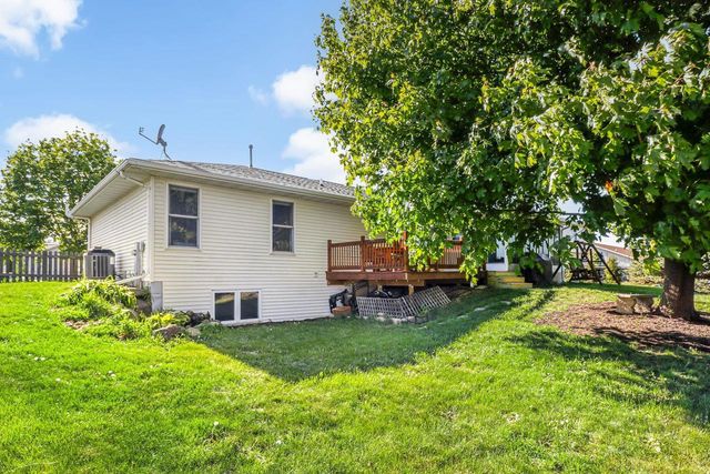 1357 Broadway Drive, Sun Prairie, WI 53590