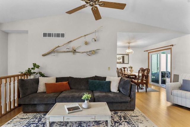 1357 Broadway Drive, Sun Prairie, WI 53590