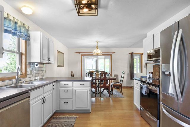 1357 Broadway Drive, Sun Prairie, WI 53590