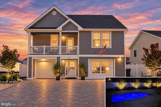 20 JERI-ANN DR, Manahawkin, NJ 08050
