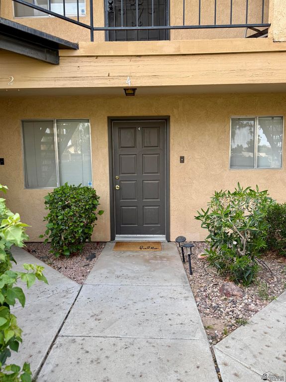 10688 S Camino Del Sol, Yuma, AZ 85367