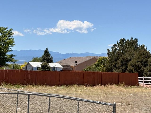 230 Calle De Camelia Dr, Pueblo West, CO 81007