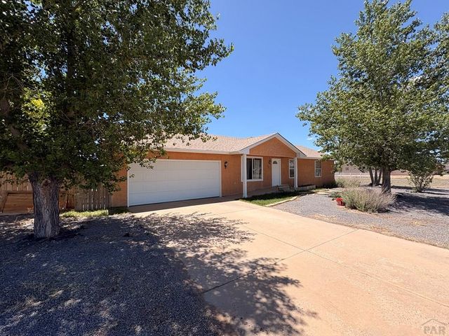 230 Calle De Camelia Dr, Pueblo West, CO 81007