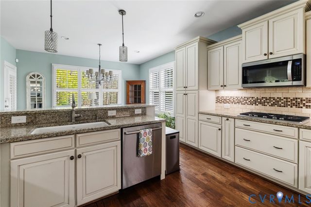 1493 Camberley Dr, Manakin Sabot, VA 23103