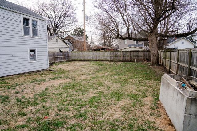 2408 Crawford Avenue, Parsons, KS 67357