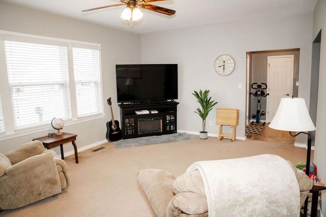 2408 Crawford Avenue, Parsons, KS 67357