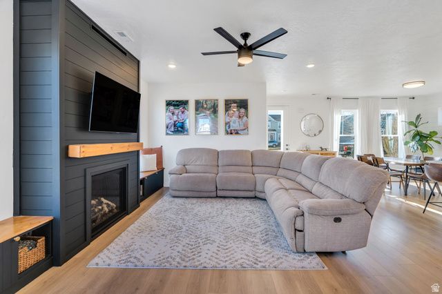 6456 W LAKE AVE, South Jordan, UT 84009