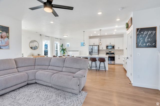 6456 W LAKE AVE, South Jordan, UT 84009