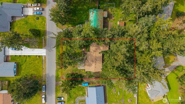 2068 Pine Wood Way, Oak Harbor, WA 98277