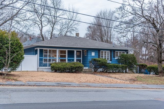 20 Ruskin Avenue, Methuen, MA 01844