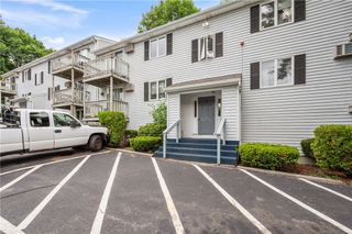 2 Angle Street 5, Lincoln, RI 02838