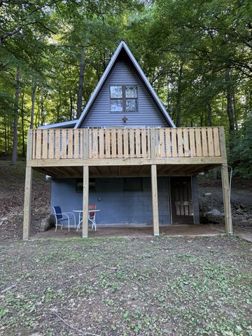 111 Lakeshore Dr, Dover, TN 37058