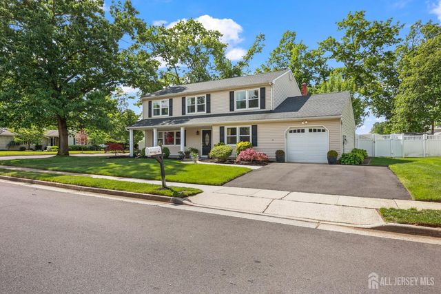 12 McFadden Drive, Monroe, NJ 08831