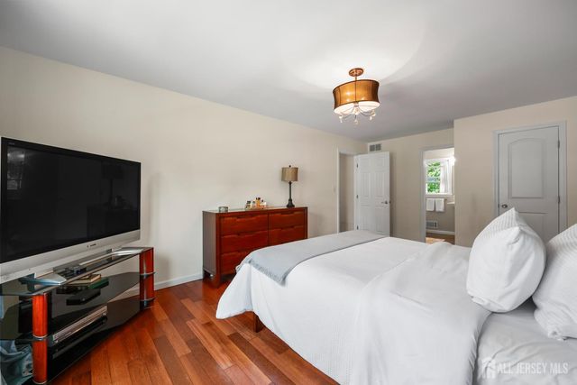 12 McFadden Drive, Monroe, NJ 08831