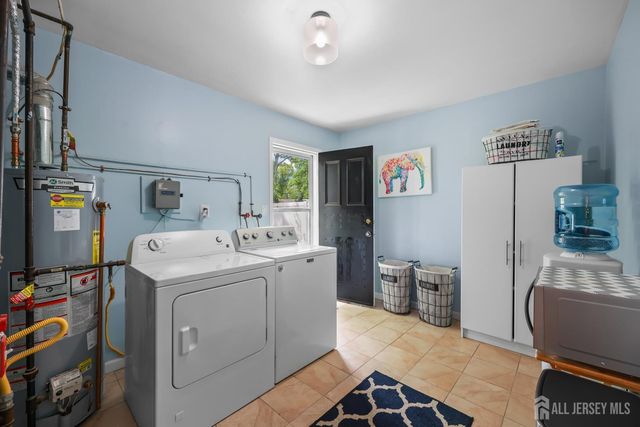 12 McFadden Drive, Monroe, NJ 08831