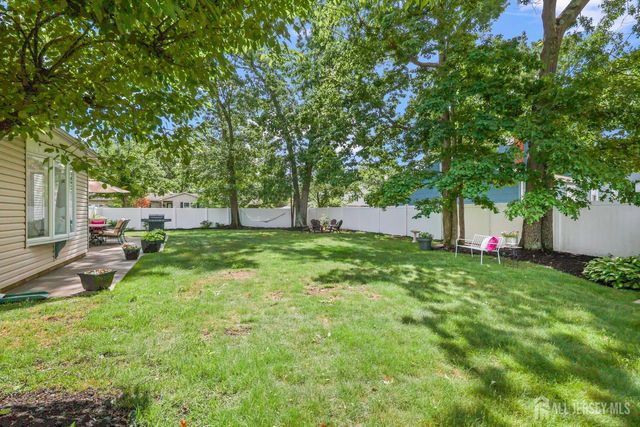12 McFadden Drive, Monroe, NJ 08831