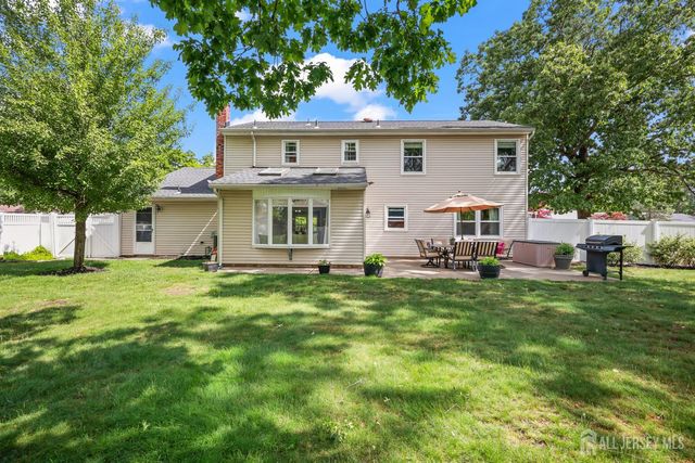 12 McFadden Drive, Monroe, NJ 08831